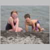mm paa stranden foer lillebror kom.html